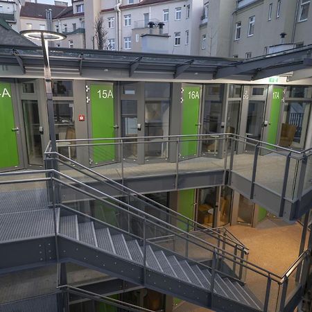 Smart Nano Living - Wien Hauptbahnhof - Self Check-In Exterior foto